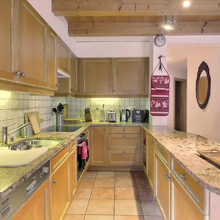 Bouquetins 5, The Sunny Duplex